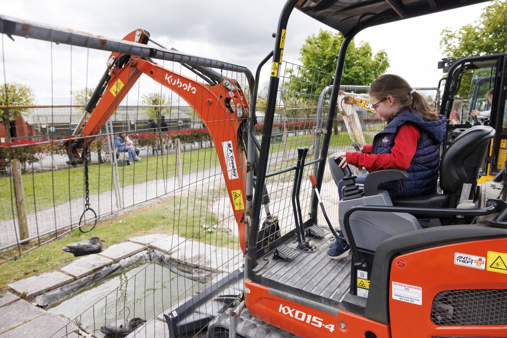 Leahy's Opn Farm April 25 B 60